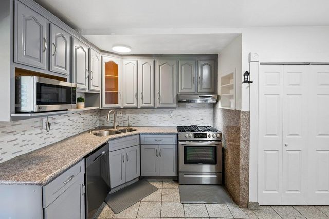 998 Hensley Avenue, San Bruno, CA 94066