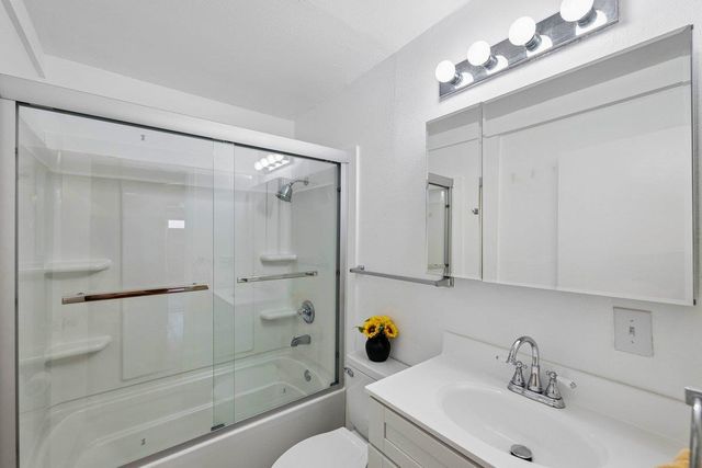 998 Hensley Avenue, San Bruno, CA 94066