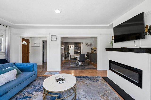 998 Hensley Avenue, San Bruno, CA 94066