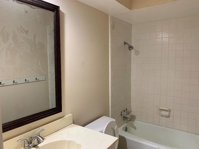 13819 Piping Rock Lane, Houston, TX 77077