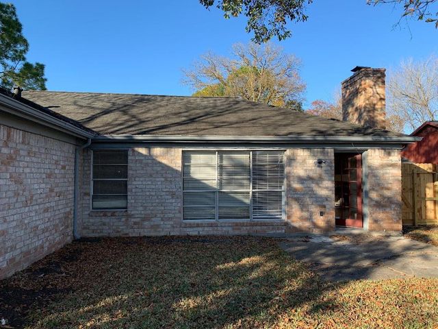 13819 Piping Rock Lane, Houston, TX 77077