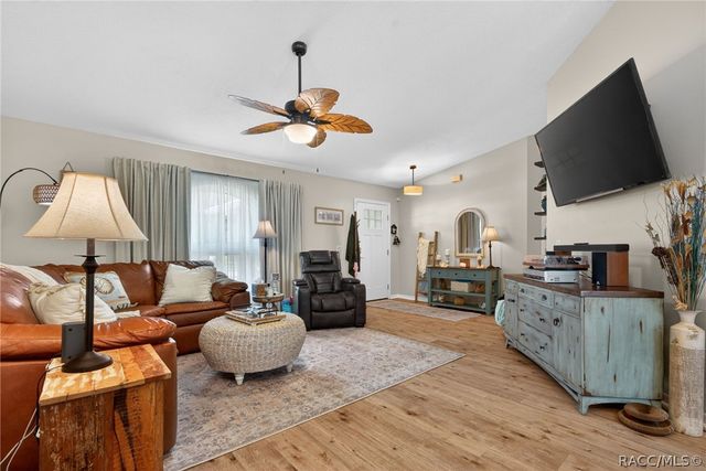 3070 W Laurel Street, Lecanto, FL 34461