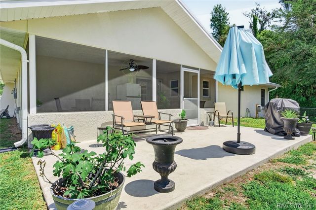 3070 W Laurel Street, Lecanto, FL 34461
