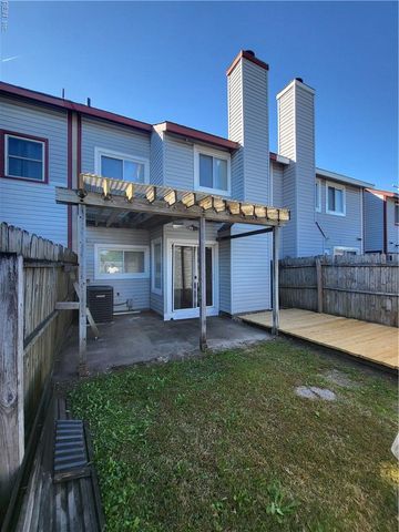 838 Tuition DR, Virginia Beach, VA 23462