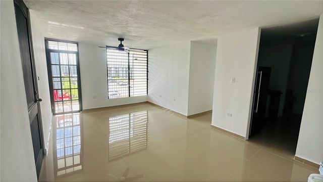 B-2 AVE PONTEZUELA APT 3-B CONDOMINIO PONTEZUELA I 1, Carolina, PR 00983