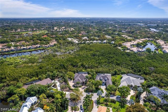 27241 Lakeway CT, Bonita Springs, FL 34134