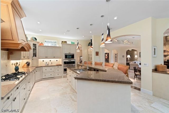 27241 Lakeway CT, Bonita Springs, FL 34134