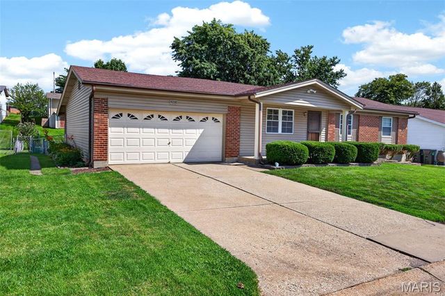 4116 Bridge Hampton Drive, St Charles, MO 63304