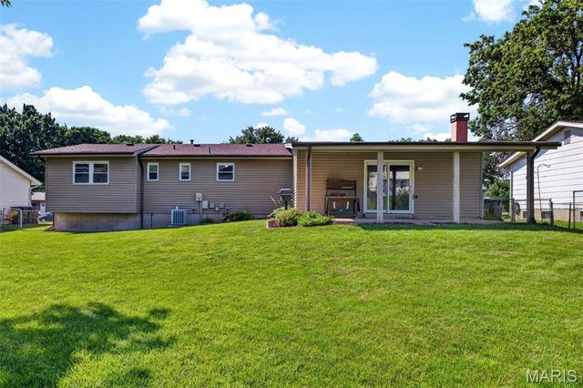 4116 Bridge Hampton Drive, St Charles, MO 63304