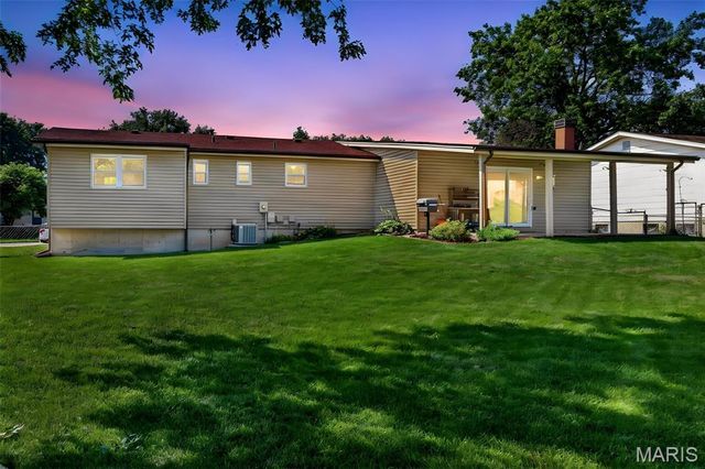 4116 Bridge Hampton Drive, St Charles, MO 63304
