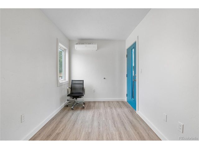 1953 Blackhawk St, Aurora, CO 80011