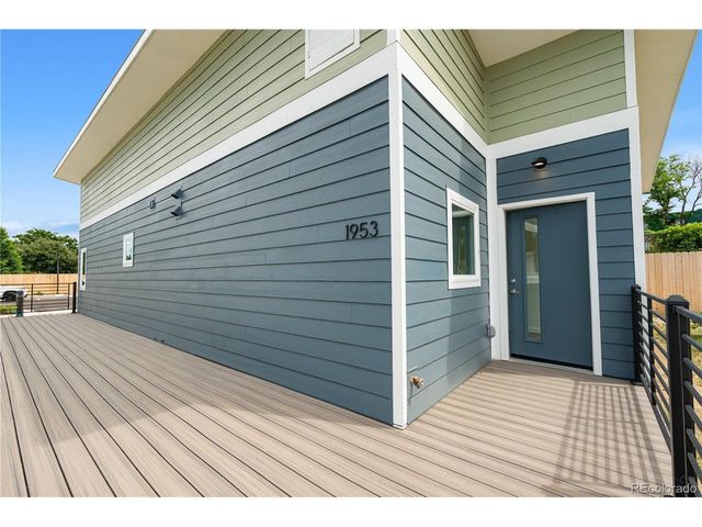 1953 Blackhawk St, Aurora, CO 80011