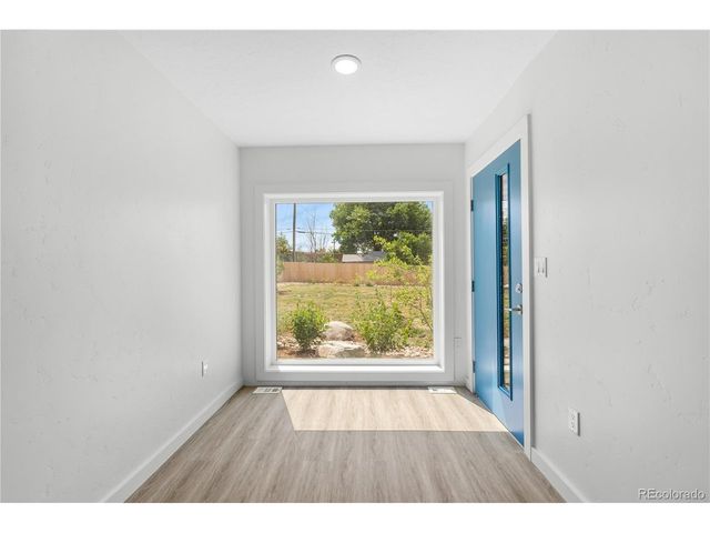 1953 Blackhawk St, Aurora, CO 80011