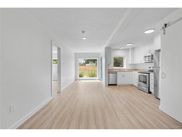 1953 Blackhawk St, Aurora, CO 80011