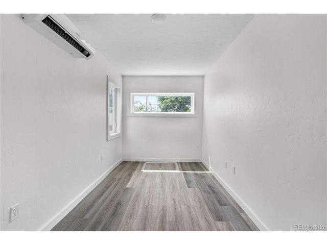 1953 Blackhawk St, Aurora, CO 80011