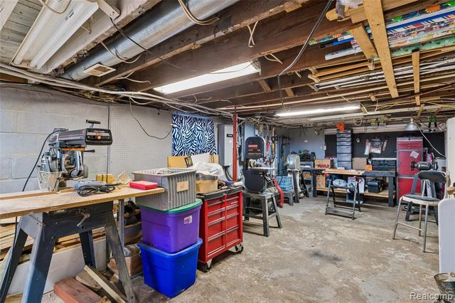11472 E Lippincott Boulevard, Davison, MI 48423