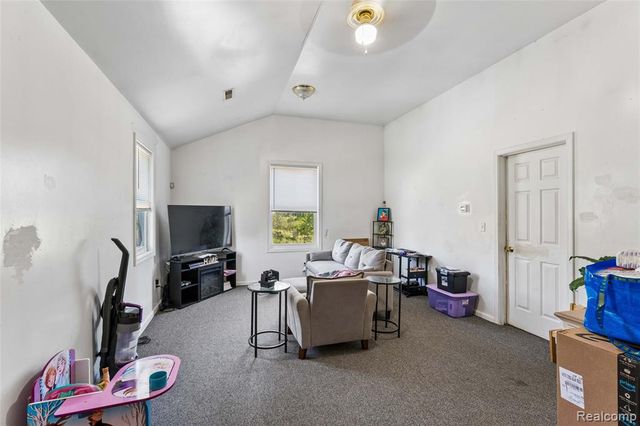 11472 E Lippincott Boulevard, Davison, MI 48423
