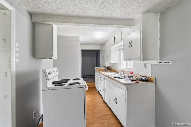 11472 E Lippincott Boulevard, Davison, MI 48423