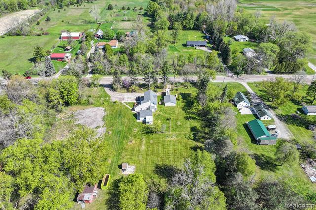 11472 E Lippincott Boulevard, Davison, MI 48423