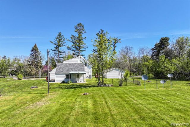 11472 E Lippincott Boulevard, Davison, MI 48423