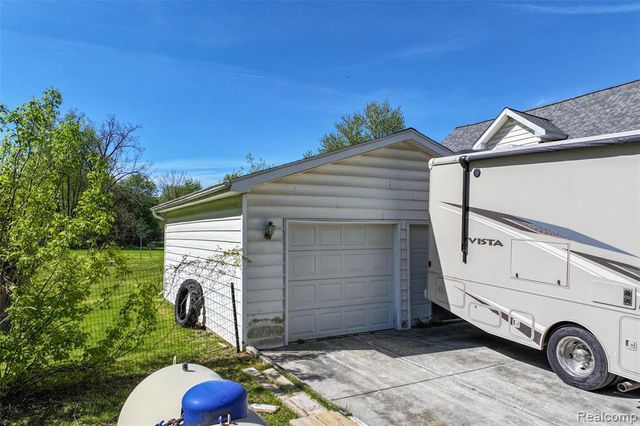 11472 E Lippincott Boulevard, Davison, MI 48423