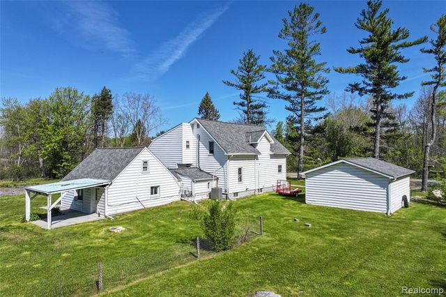 11472 E Lippincott Boulevard, Davison, MI 48423