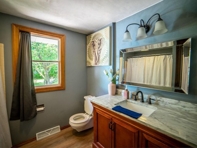 4212 HILLCREST DRIVE, Oneida, WI 54115