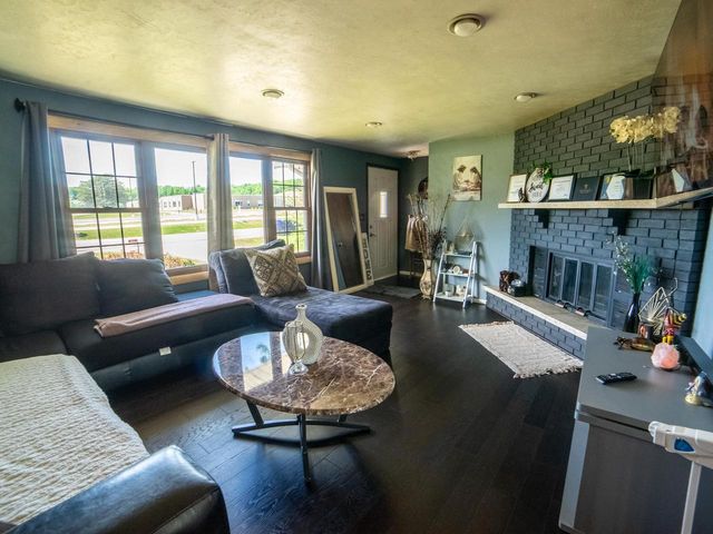 4212 HILLCREST DRIVE, Oneida, WI 54115