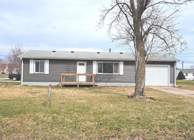 501 11th Street E, Vinton, IA 52349
