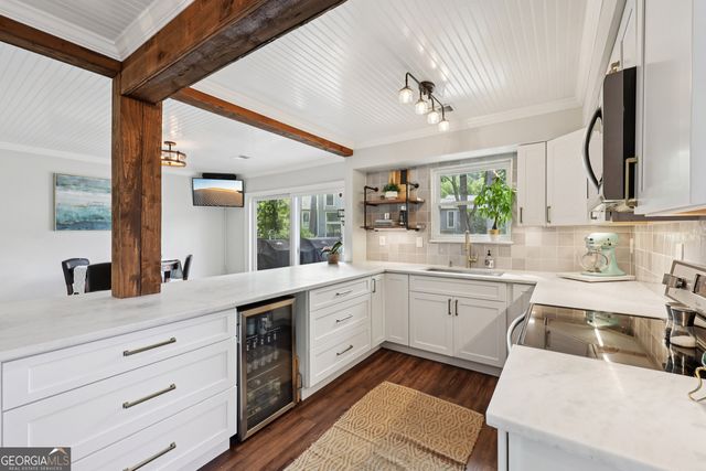 1027 Riverbend Club Drive SE, Atlanta, GA 30339