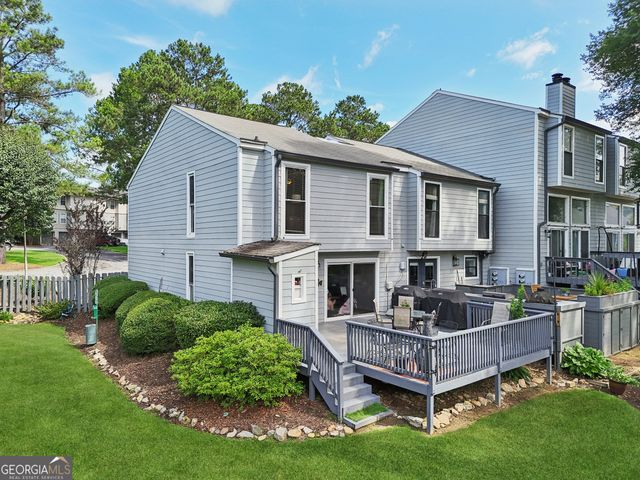 1027 Riverbend Club Drive SE, Atlanta, GA 30339