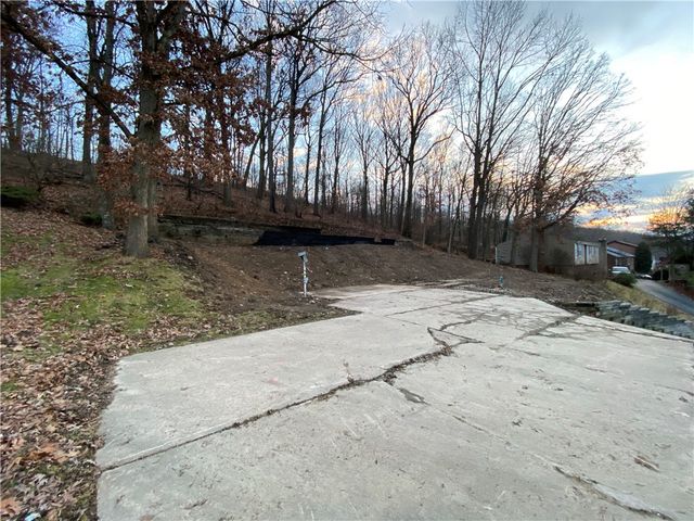 159 Oakdale Dr, Zelienople Boro, PA 16063