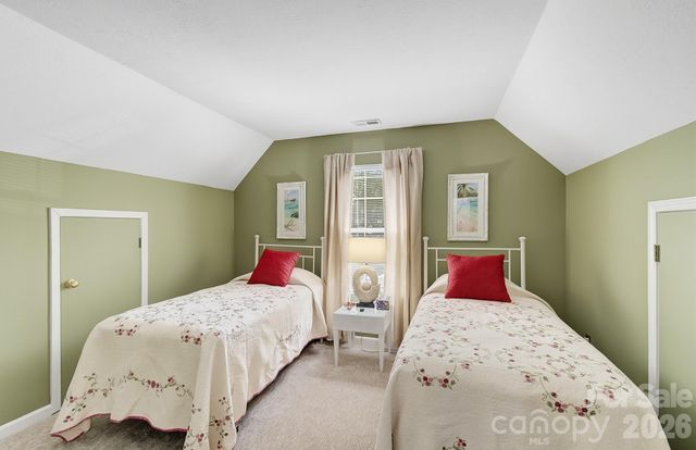 28 Secretariat Drive, Hendersonville, NC 28792