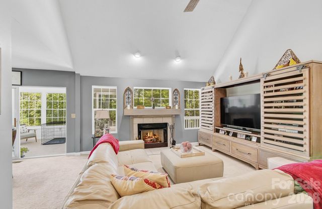 28 Secretariat Drive, Hendersonville, NC 28792