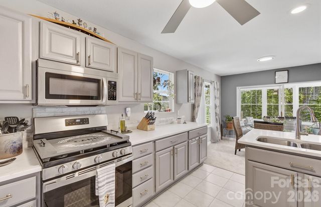 28 Secretariat Drive, Hendersonville, NC 28792