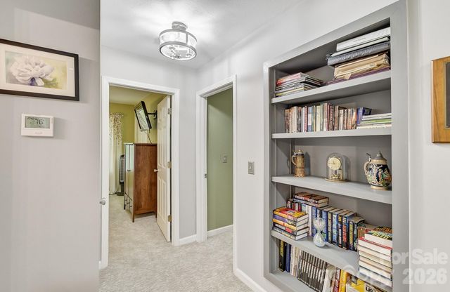 28 Secretariat Drive, Hendersonville, NC 28792