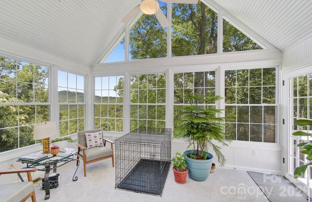 28 Secretariat Drive, Hendersonville, NC 28792