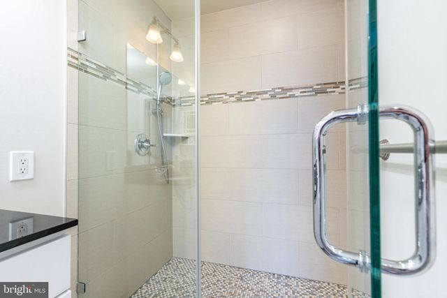839 PERKIOMEN ST, Philadelphia, PA 19130