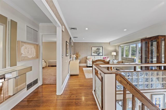 2969 Hampton Court, Wantagh, NY 11793