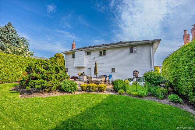 2969 Hampton Court, Wantagh, NY 11793