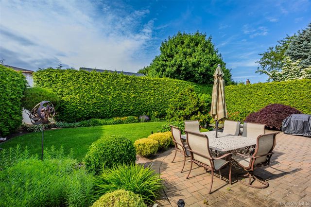 2969 Hampton Court, Wantagh, NY 11793