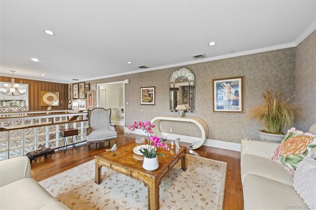 2969 Hampton Court, Wantagh, NY 11793