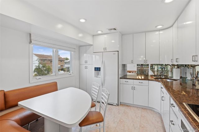 2969 Hampton Court, Wantagh, NY 11793
