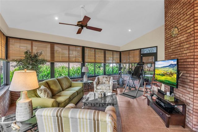 104 ACACIA POINT, Yalaha, FL 34797