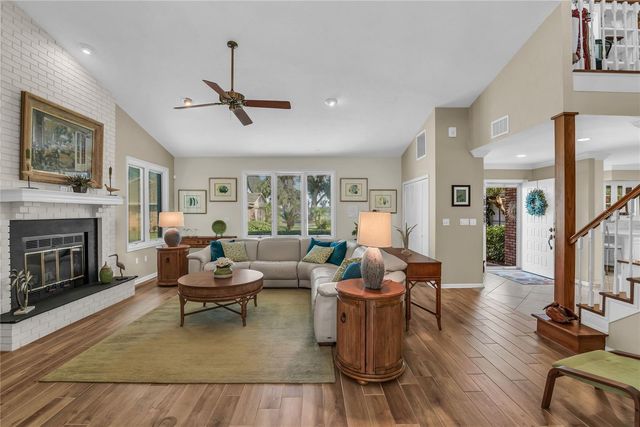 104 ACACIA POINT, Yalaha, FL 34797