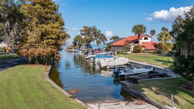 104 ACACIA POINT, Yalaha, FL 34797