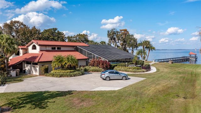 104 ACACIA POINT, Yalaha, FL 34797