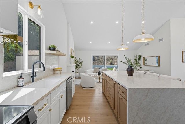 226 Tennyson, Thousand Oaks, CA 91360