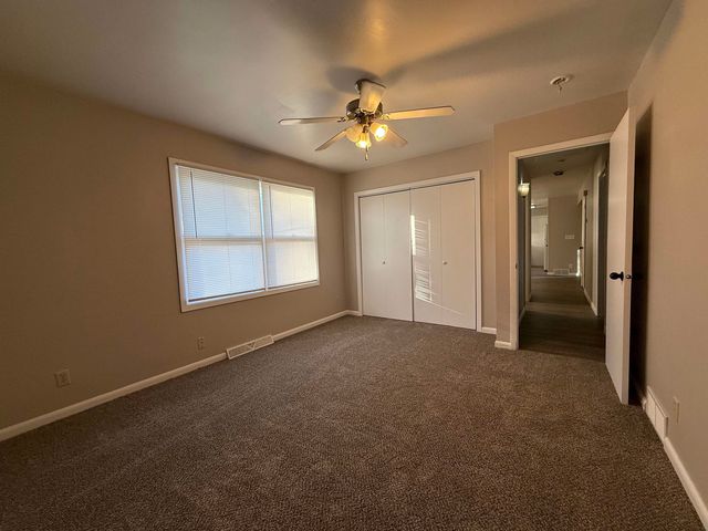 1121 Harris Rd, Winfield, KS 67156