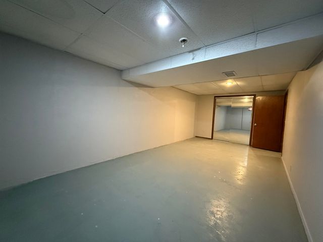 1121 Harris Rd, Winfield, KS 67156